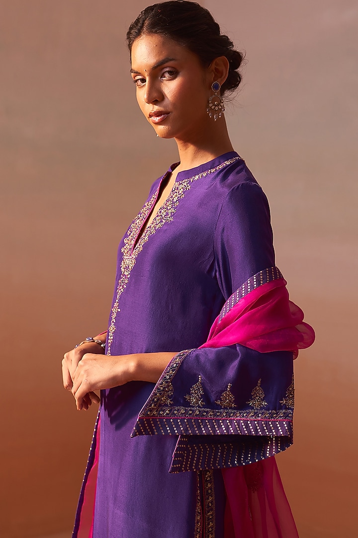 Purple Dupion Silk Zari Embellished Kurta Set by NITIKA GUJRAL at Pernia's Pop Up Shop