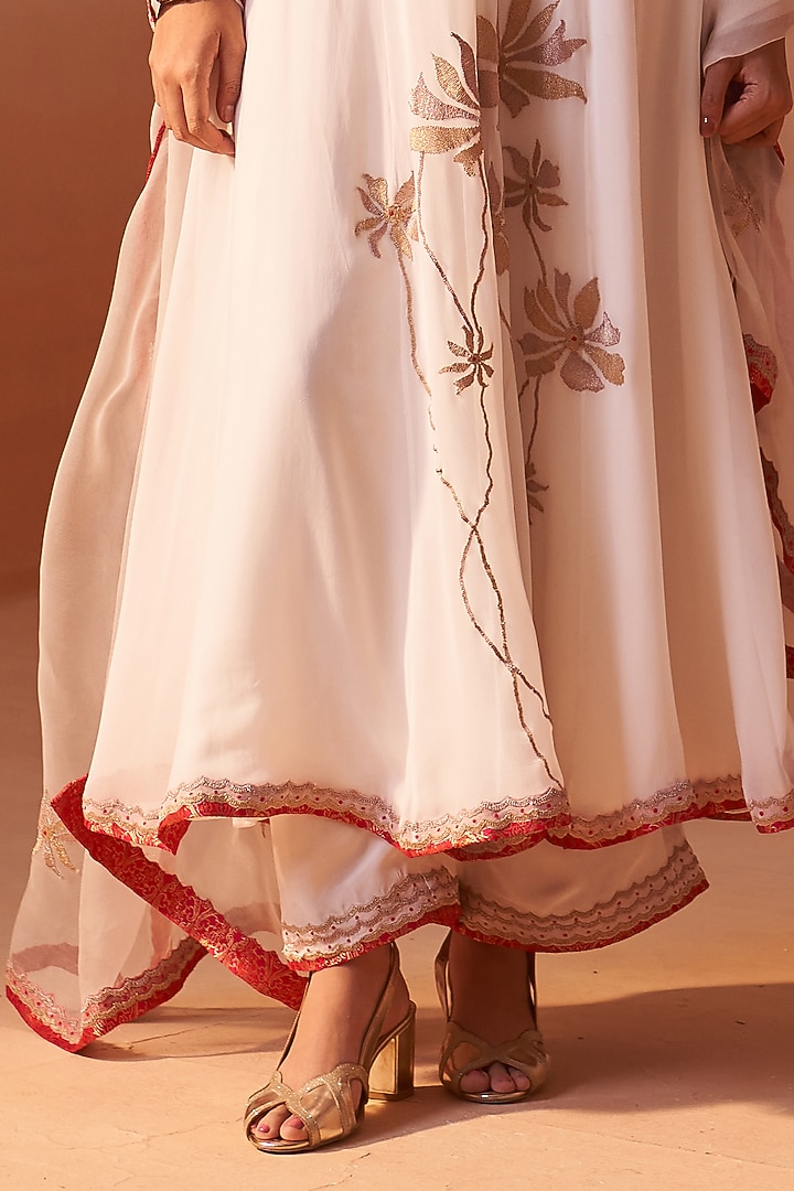 Off-White Georgette Dori Work Wedding Anarkali Set by NITIKA GUJRAL at Pernia's Pop Up Shop