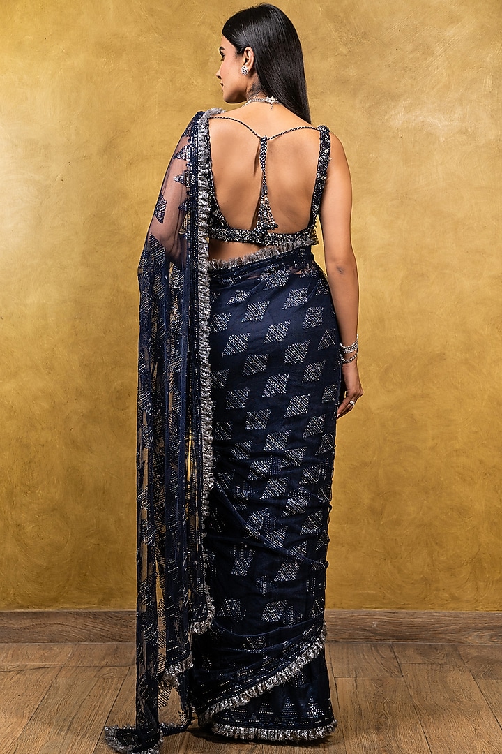 Navy Blue Net Floral Sequins Embroidered Reception Saree Set by NITIKA GUJRAL at Pernia's Pop Up Shop