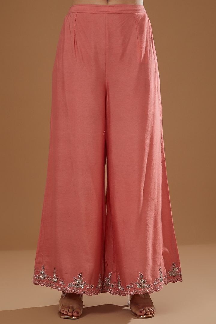 Peach Chanderi Boota Embroidered Kurta Set by NITIKA GUJRAL at Pernia's Pop Up Shop