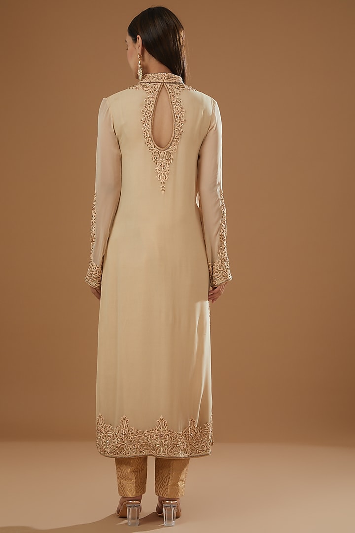 Beige Peach Georgette & Brocade Kurta Set by NITIKA GUJRAL at Pernia's Pop Up Shop