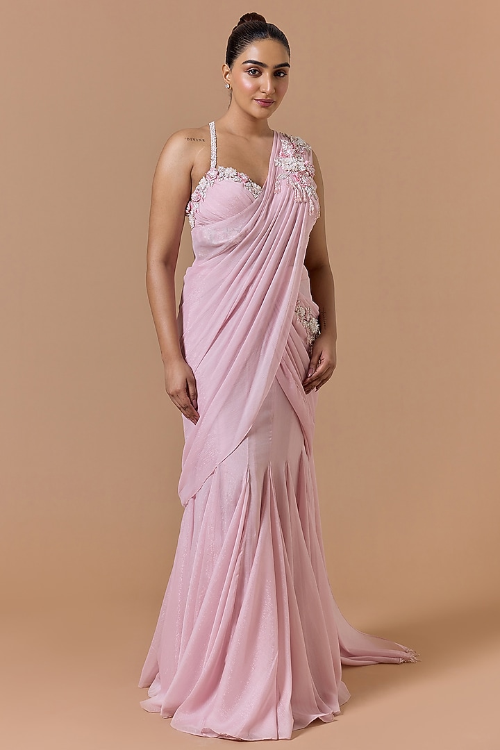 Soft Pink Lurex Shimmer Georgette Pre-Draped Reception Saree Set by NITIKA GUJRAL at Pernia's Pop Up Shop