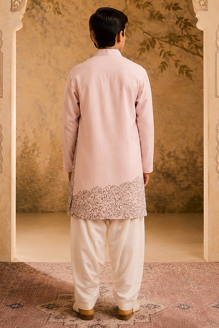 Pink Chanderi Applique Embroidered Kurta Set For Boys by Nitika Gujral Kids at Pernia's Pop Up Shop