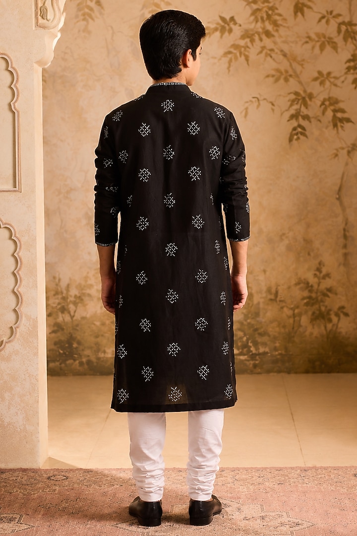 Black Chanderi Mirror Embroidered Kurta Set For Boys by Nitika Gujral Kids at Pernia's Pop Up Shop
