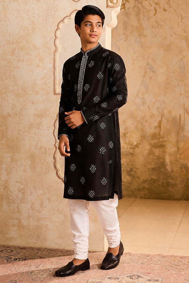 Black Chanderi Mirror Embroidered Kurta Set For Boys by Nitika Gujral Kids at Pernia's Pop Up Shop