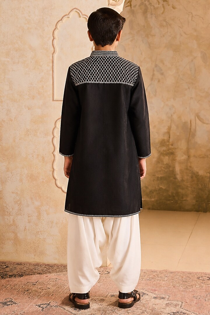Black Chanderi Resham Embroidered Kurta Set For Boys by Nitika Gujral Kids at Pernia's Pop Up Shop