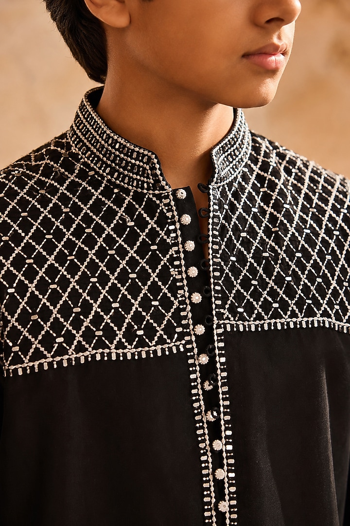 Black Chanderi Resham Embroidered Kurta Set For Boys by Nitika Gujral Kids at Pernia's Pop Up Shop