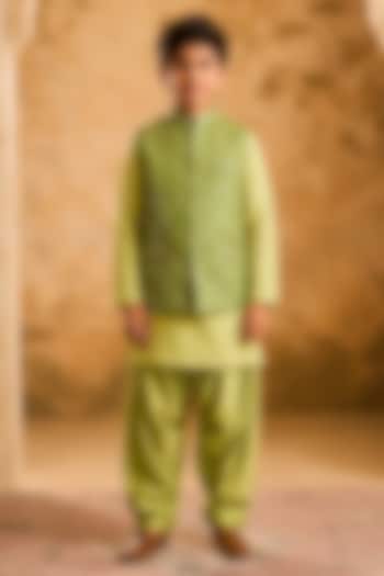 Light Green Raw Silk Resham Embroidered Bundi Jacket Set For Boys by Nitika Gujral Kids at Pernia's Pop Up Shop