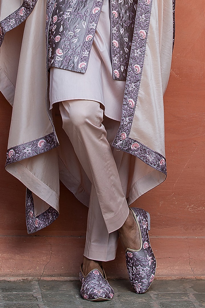 Lilac Taffeta Silk Mirror & Beads Embroidered Groom Sherwani Set by NITIKA GUJRAL MEN at Pernia's Pop Up Shop