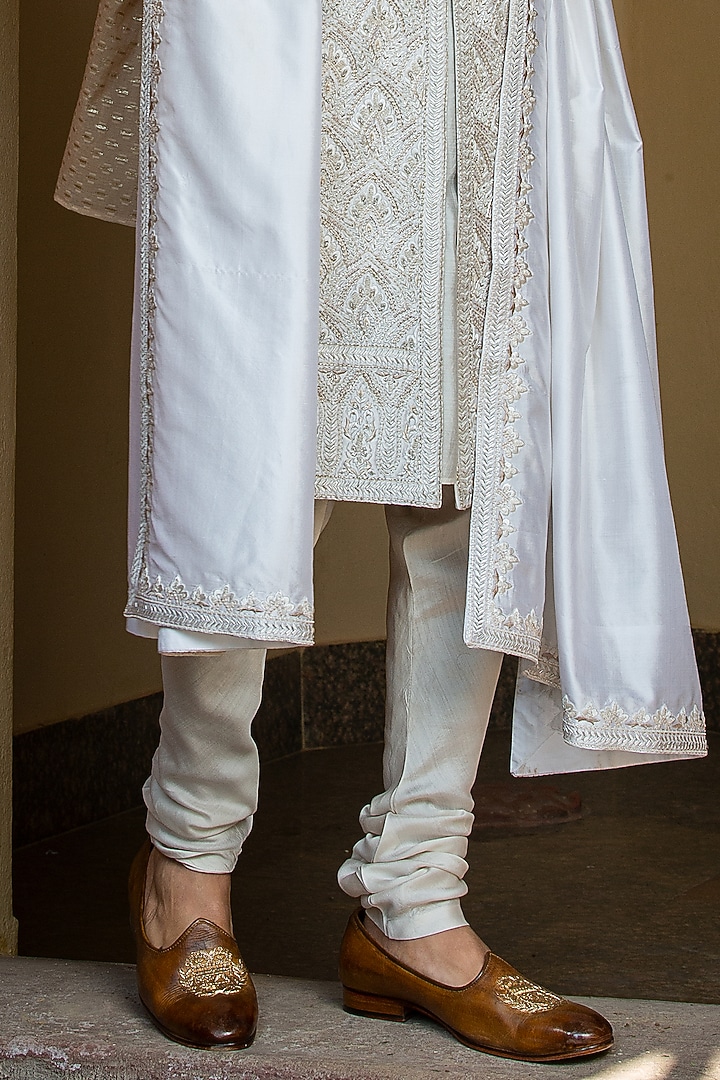 Ivory Taffeta Silk Embroidered Groom Sherwani Set by NITIKA GUJRAL MEN at Pernia's Pop Up Shop