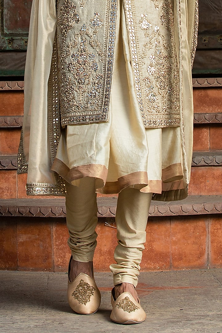 Gold Twill Matka MIrror Embroidered Groom Sherwani Set by NITIKA GUJRAL MEN at Pernia's Pop Up Shop