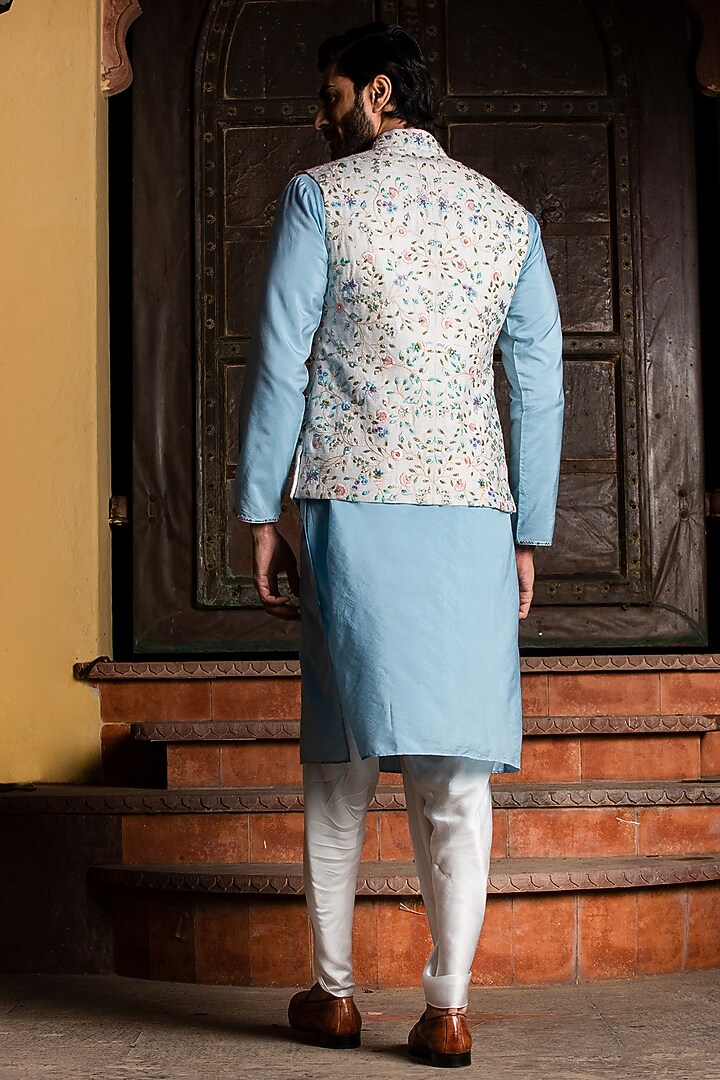 Ivory Matka Silk Dabka Embroidered Bundi Jacket Set by NITIKA GUJRAL MEN at Pernia's Pop Up Shop