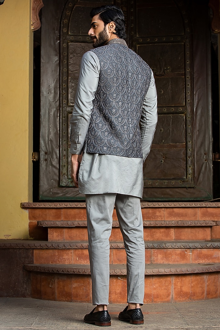 Charcoal Raw Silk Crystal Embroidered Bundi Jacket Set by NITIKA GUJRAL MEN at Pernia's Pop Up Shop