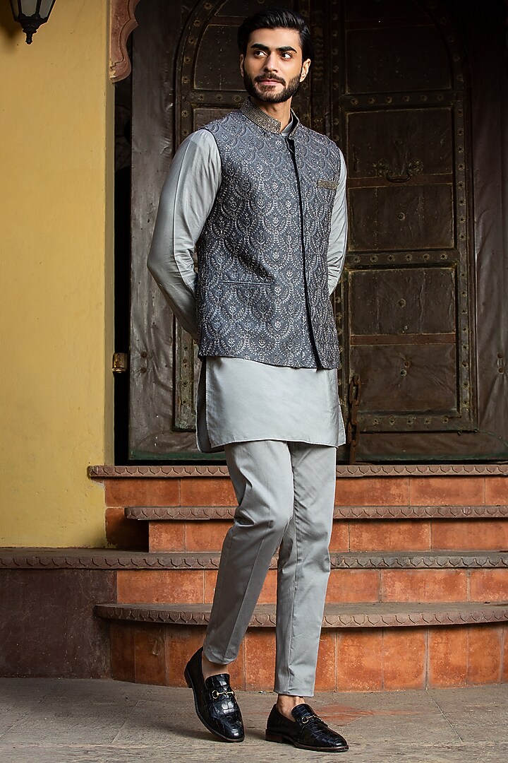 Charcoal Raw Silk Crystal Embroidered Bundi Jacket Set by NITIKA GUJRAL MEN at Pernia's Pop Up Shop
