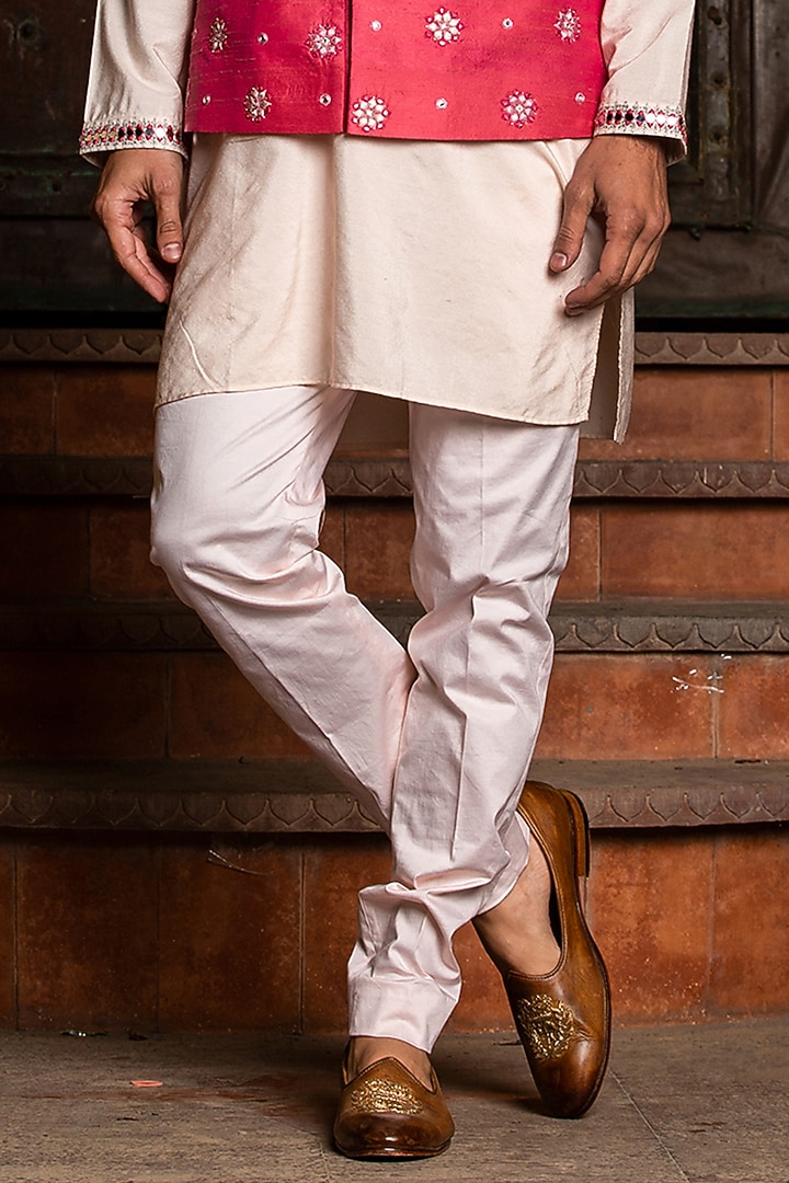 Coral Raw Silk Resham Embroidered Bundi Jacket Set by NITIKA GUJRAL MEN at Pernia's Pop Up Shop