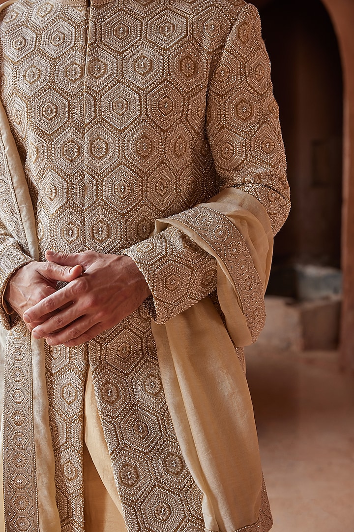 Yellow Chanderi Embroidered Stole With Belt by NITIKA GUJRAL MEN at Pernia's Pop Up Shop