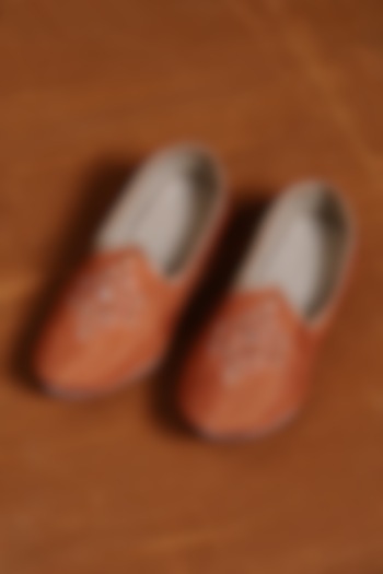 Rust Raw Silk & Leather Embroidered Juttis by NITIKA GUJRAL MEN at Pernia's Pop Up Shop