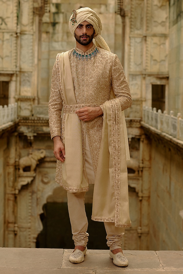 Gold Raw Silk & Tissue Dabka Embroidered Groom Sherwani Set by NITIKA GUJRAL MEN at Pernia's Pop Up Shop