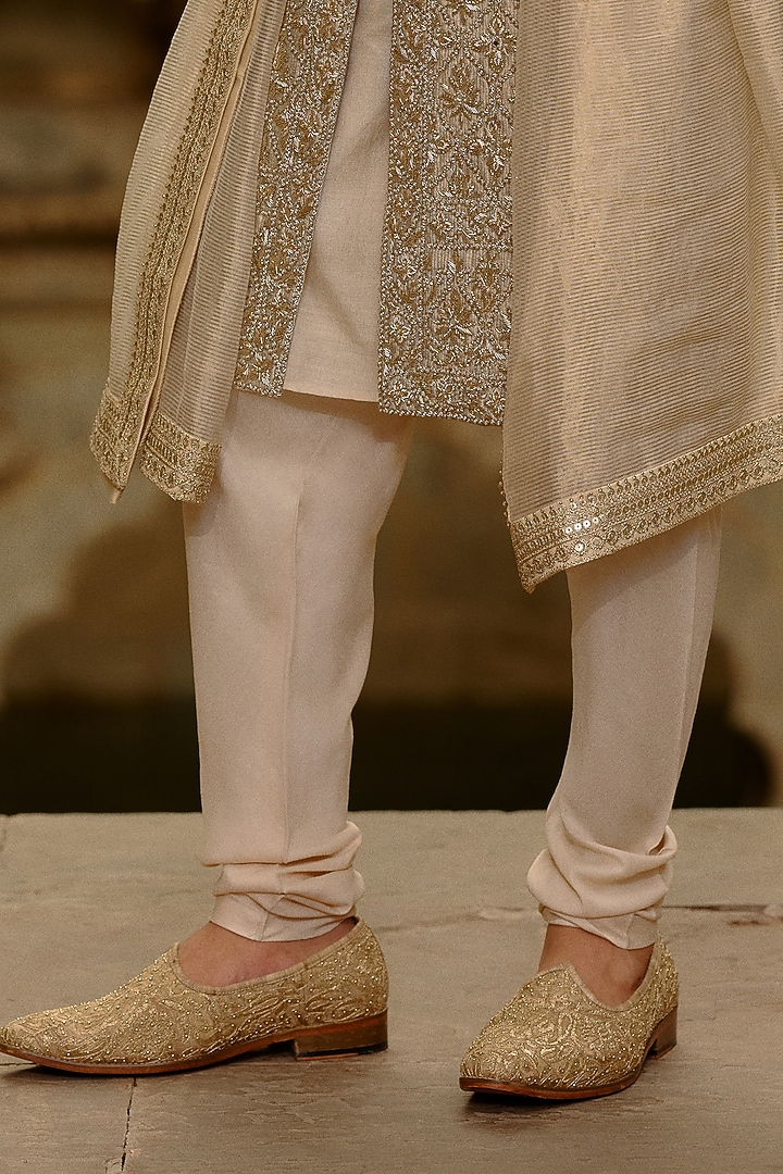 Gold Brocade & Tissue Dabka Embroidered Groom Sherwani Set by NITIKA GUJRAL MEN at Pernia's Pop Up Shop