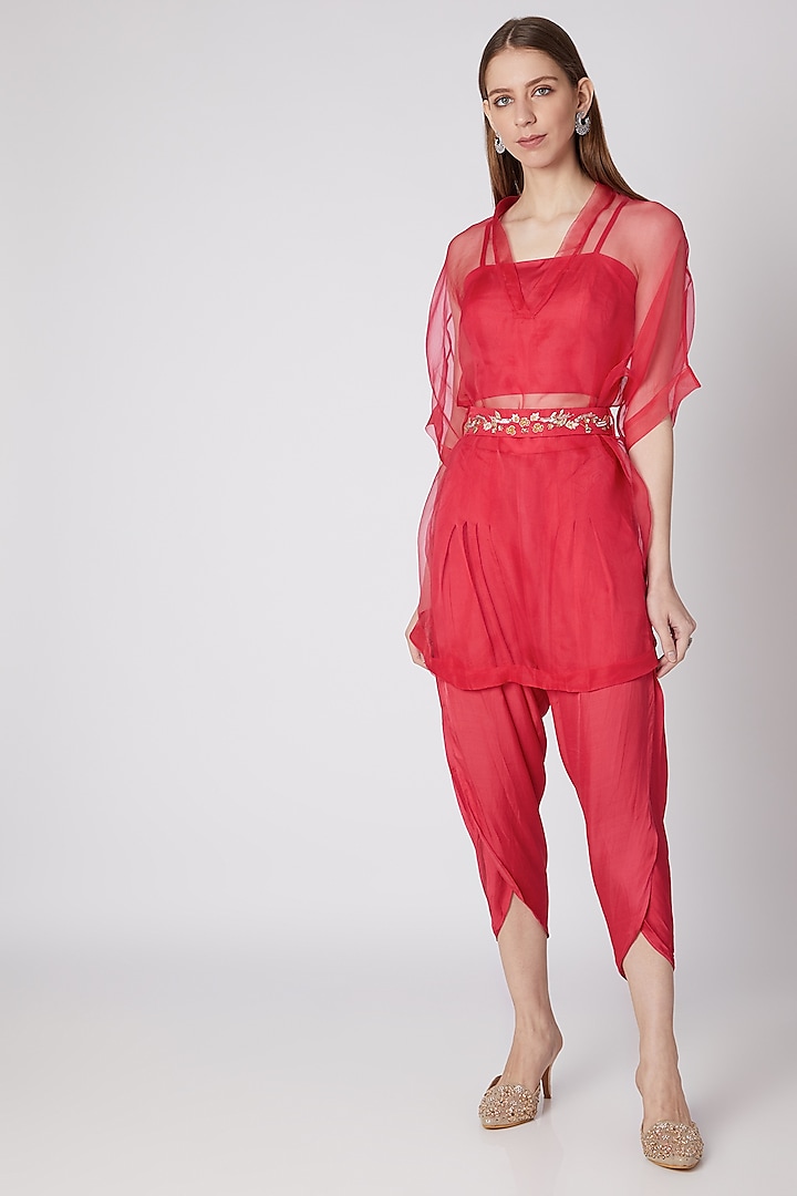 Coral Floral Embroidered Crop Top & Pants Set by Nayna Kapoor