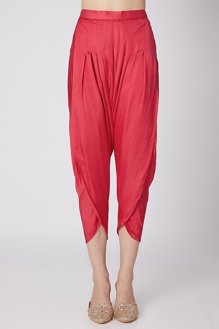 Coral Floral Embroidered Crop Top & Pants Set by Nayna Kapoor at Pernia's Pop Up Shop