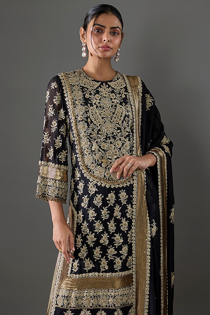Black Chiffon Sequins Embroidered Kurta Set by Nakul Sen at Pernia's Pop Up Shop