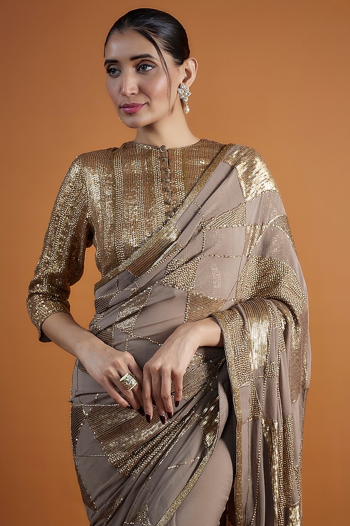 Mouse Chiffon Sequins Embroidered Reception Saree Set by Nakul Sen at Pernia's Pop Up Shop