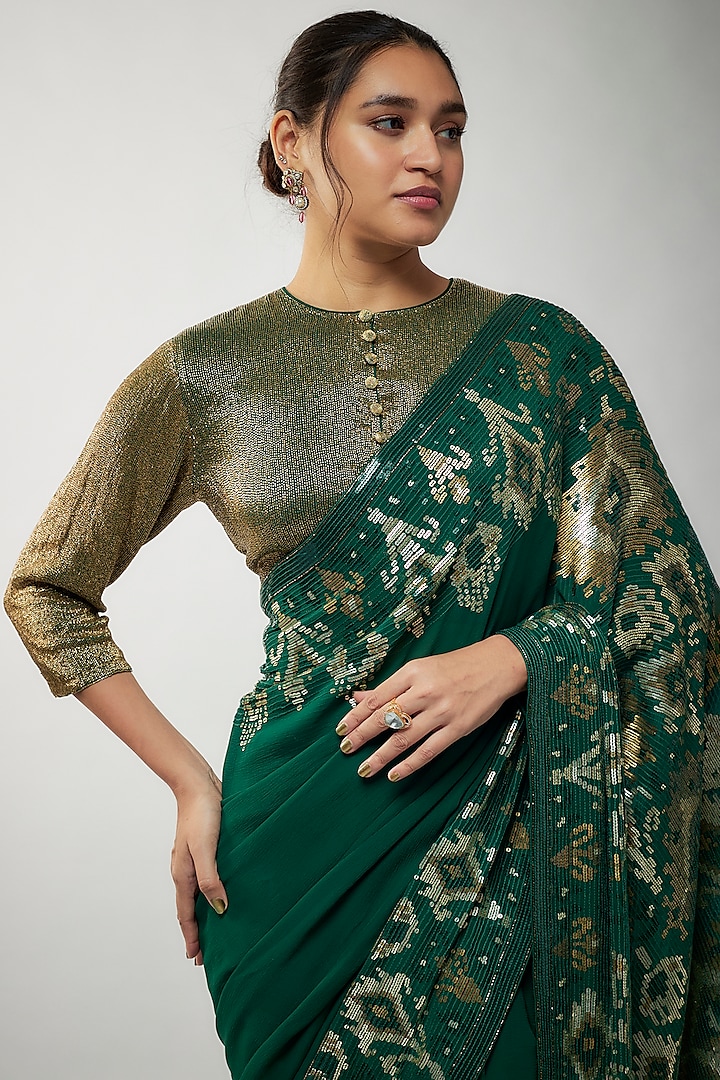 Green Chiffon Sequins Embroidered Bridal Saree Set by Nakul Sen at Pernia's Pop Up Shop