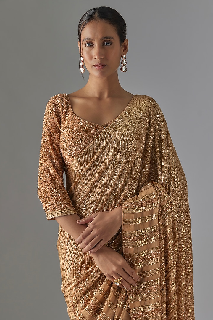 Peach Chiffon Sequins Embroidered Bridal Saree Set by Nakul Sen at Pernia's Pop Up Shop
