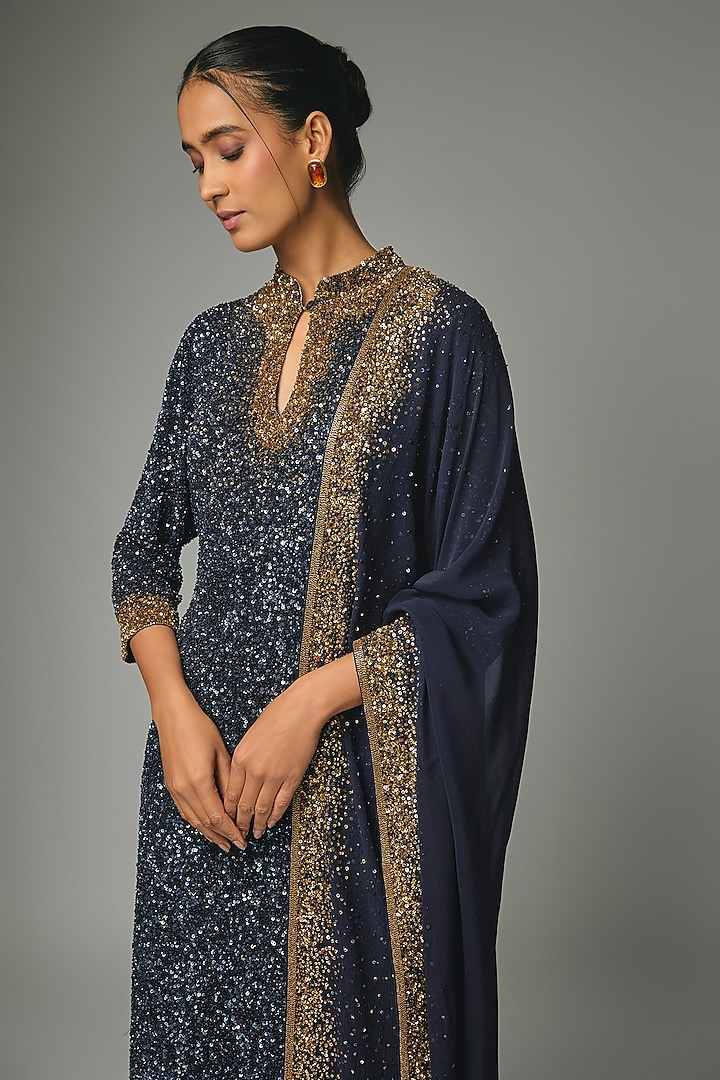 Navy Chiffon Embroidered Kurta Set by Nakul Sen at Pernia's Pop Up Shop