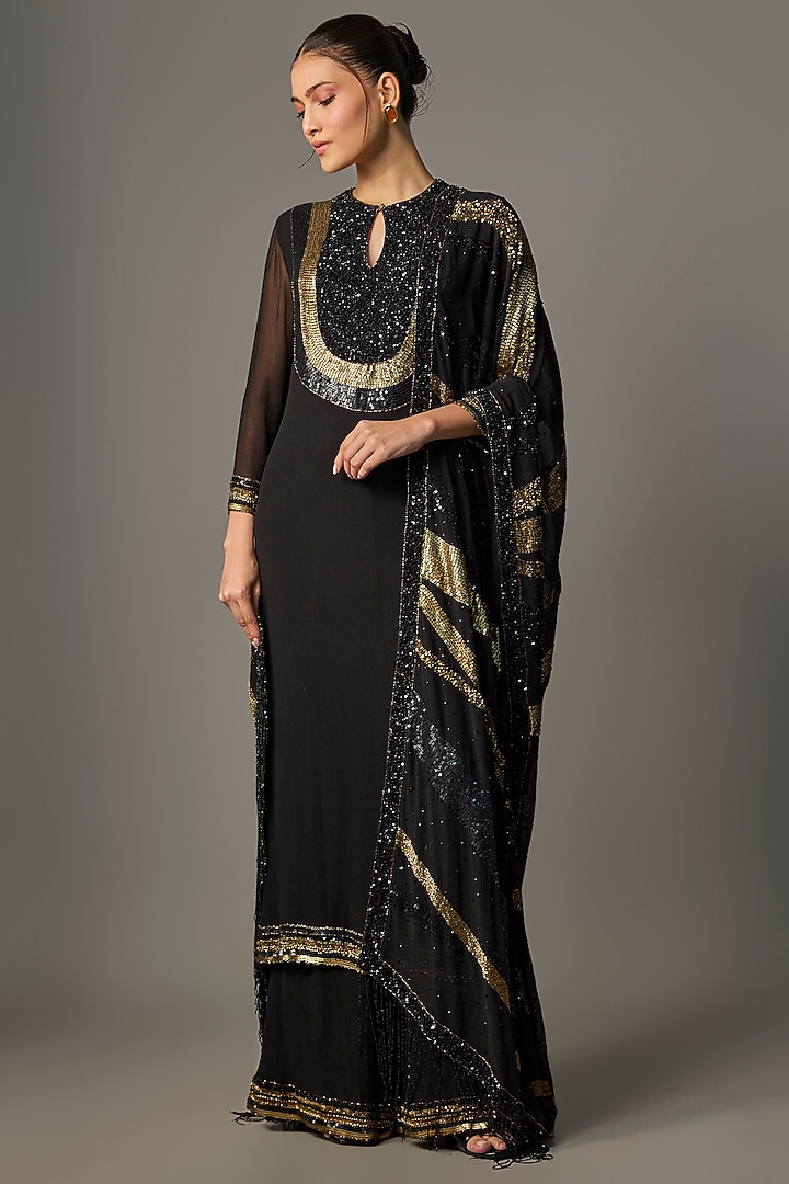 Black Chiffon Thread Embroidered Kurta Set by Nakul Sen at Pernia's Pop Up Shop