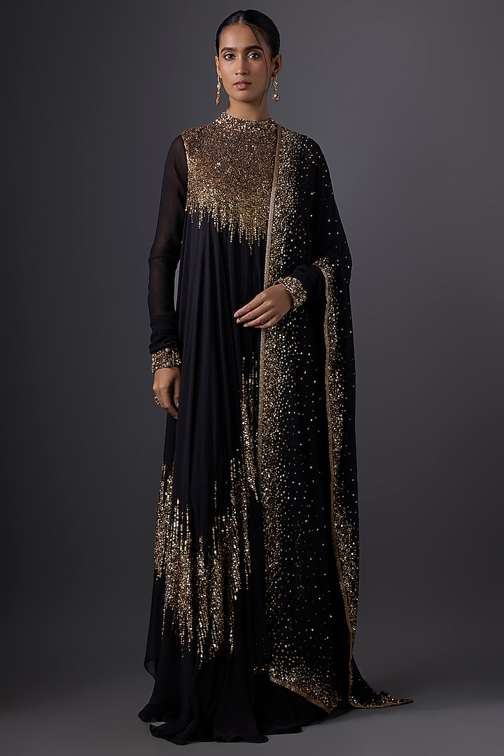 Black Chiffon Sequins Embroidered Kurta Set by Nakul Sen at Pernia's Pop Up Shop