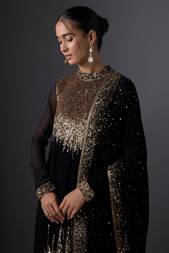 Black Chiffon Sequins Embroidered Kurta Set by Nakul Sen at Pernia's Pop Up Shop