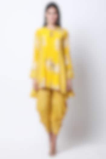 Yellow Crepe Printed Asymmetric Tunic Set by Nikasha at Pernia's Pop Up Shop