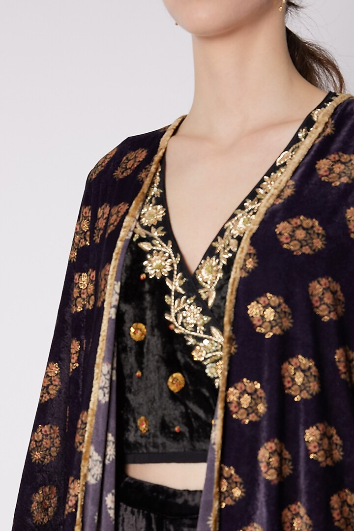 Black & Gold Printed Shrug by Nikasha at Pernia's Pop Up Shop