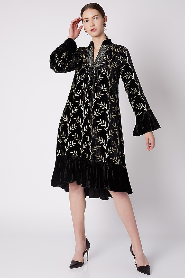 Black & Gold Printed Dress With Flared Sleeves by Nikasha