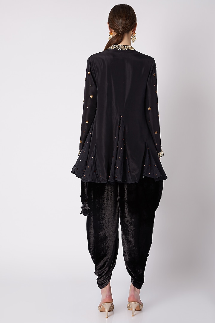 Black Embroidered Kurta With Dhoti by Nikasha at Pernia's Pop Up Shop