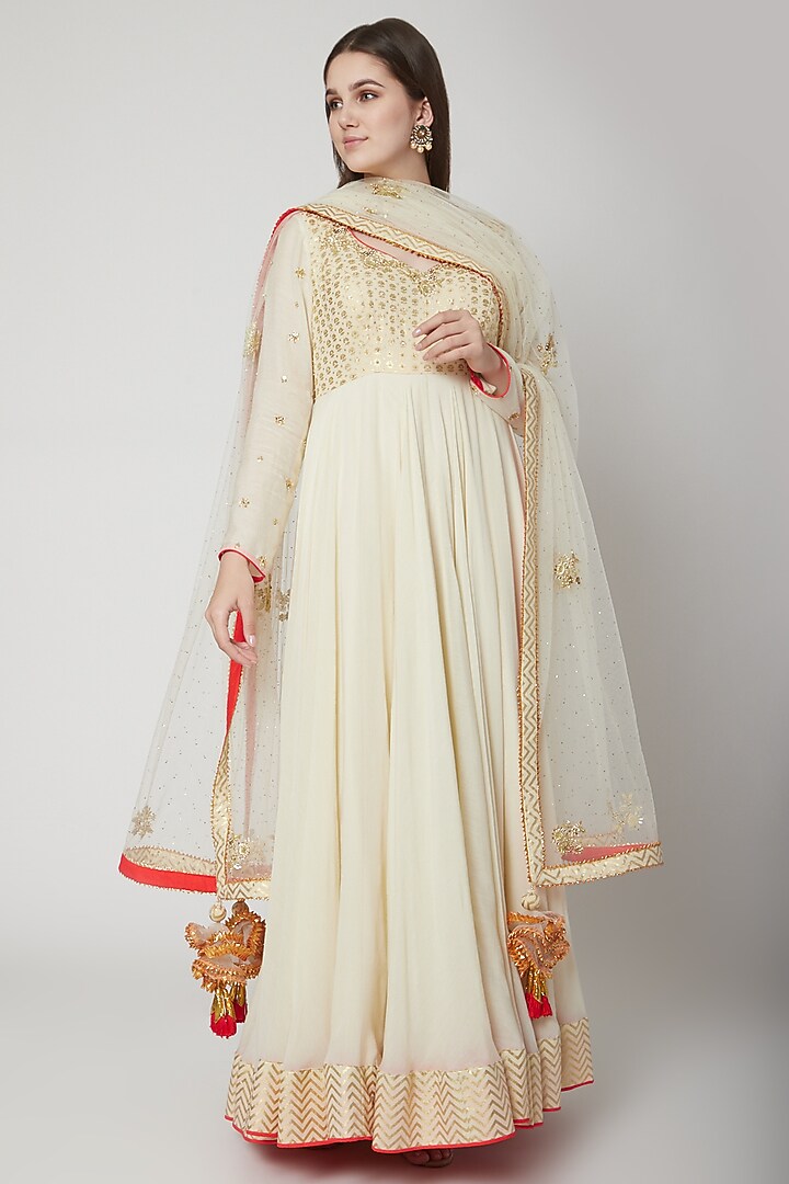 Off White Embroidered Wedding Anarkali Set by Nikasha at Pernia's Pop Up Shop
