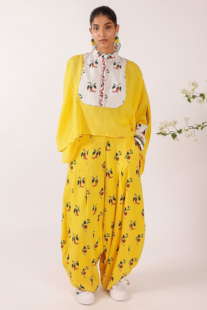 Yellow Cotton Printed Co-Ord Set by Nikasha at Pernia's Pop Up Shop
