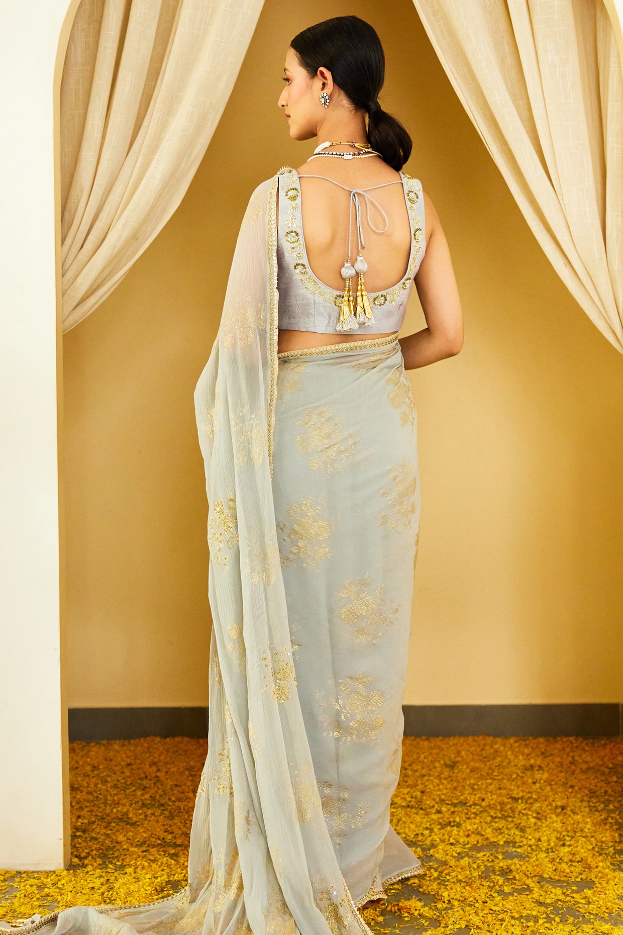 Buy shaded chiffon saree online | double shaded and multi shaded sarees –  Akrithi