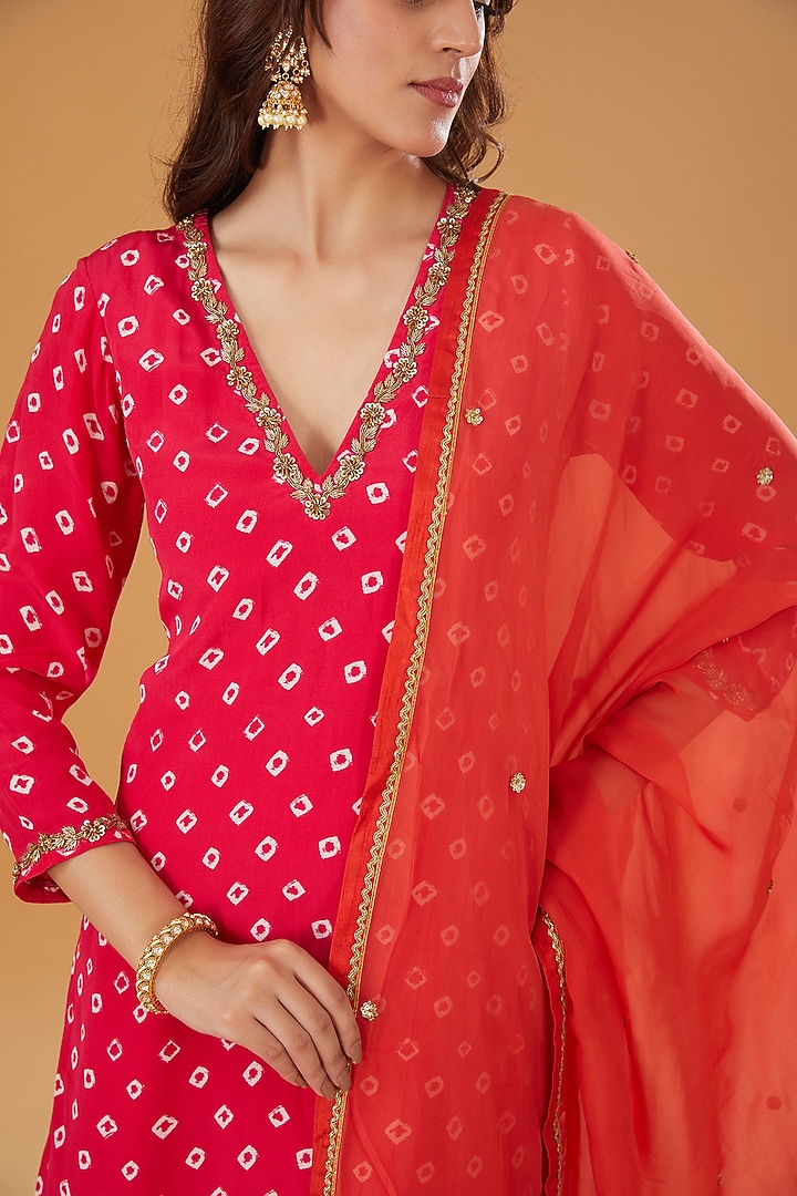 Rani Pink Crepe Bandhani Printed Wedding Lehenga Set by Nikasha at Pernia's Pop Up Shop