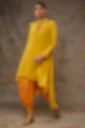 Yellow Crepe Hand Embroidered Tunic Set by Nikasha at Pernia's Pop Up Shop