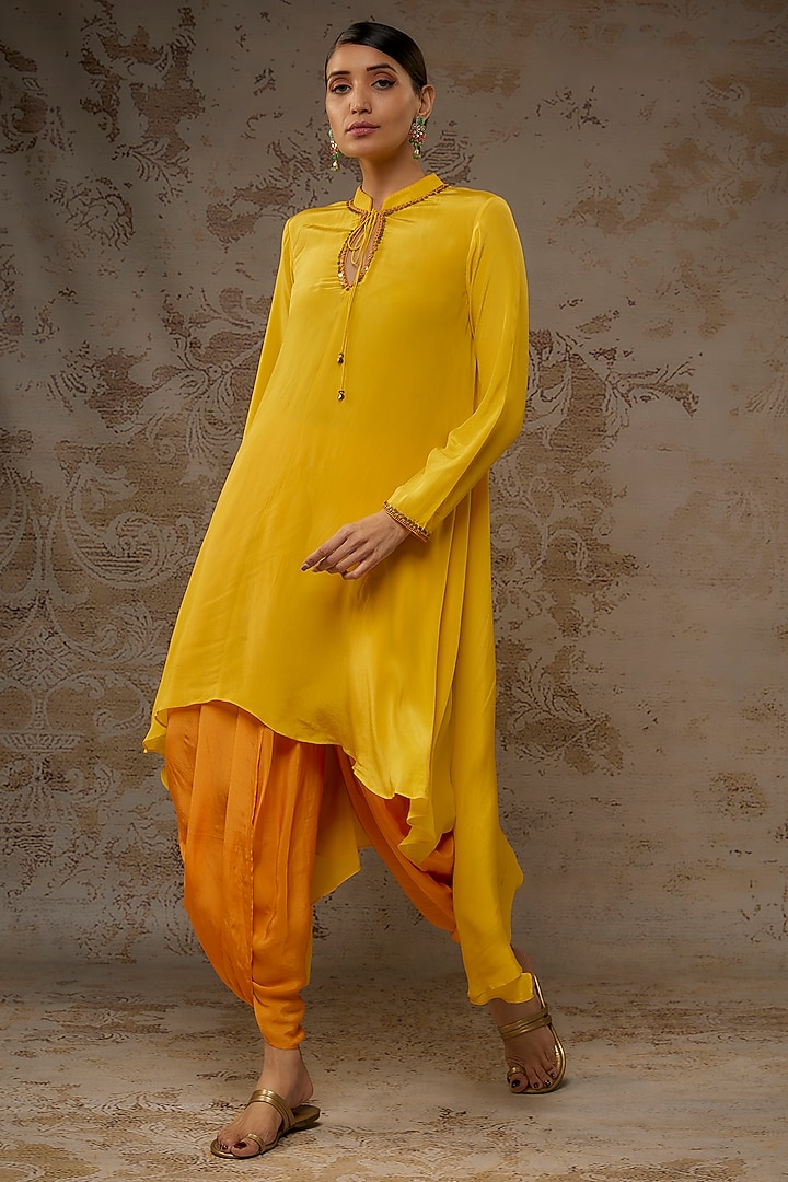 Yellow Crepe Hand Embroidered Tunic Set by Nikasha at Pernia's Pop Up Shop