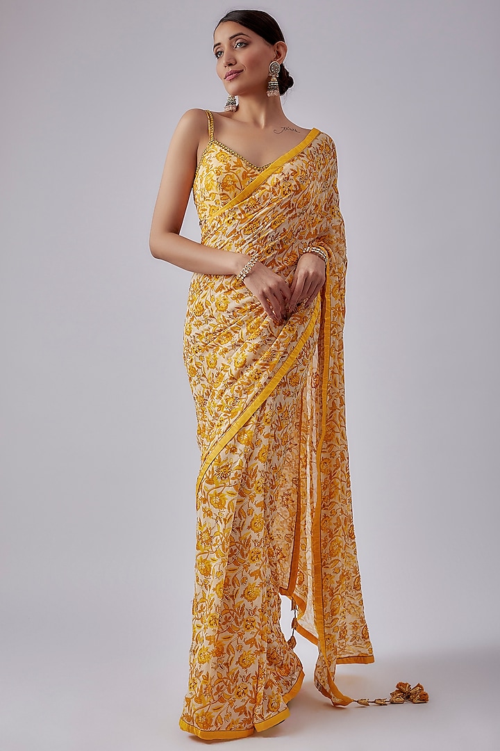Yellow Viscose Georgette Floral Printed Saree Set by Nikasha