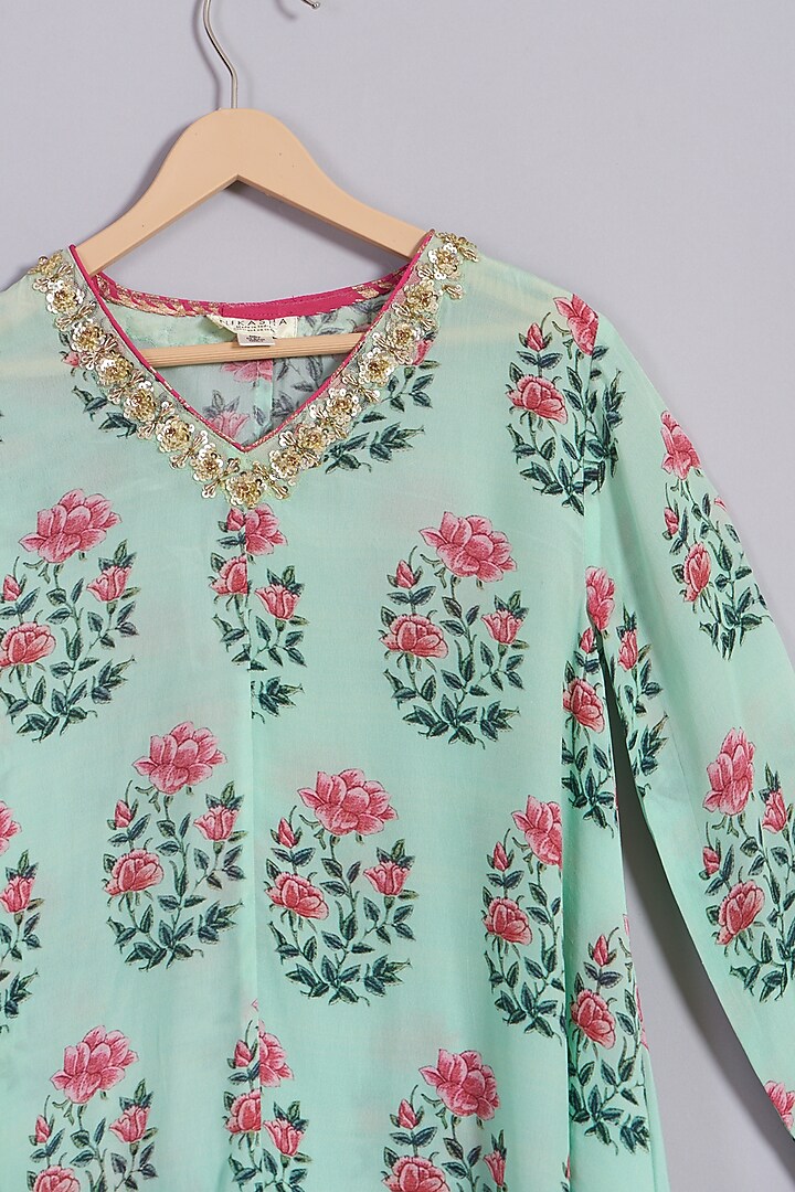 Pista Green Floral Printed Kurta Set For Girls by Nikasha Kidswear at Pernia's Pop Up Shop