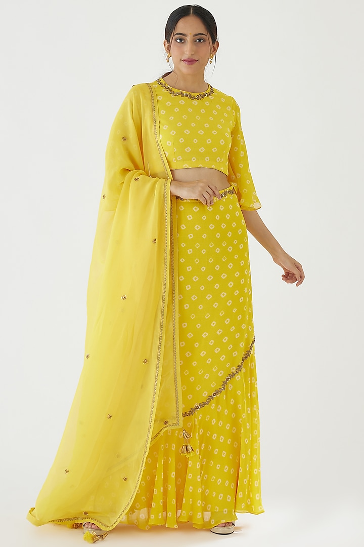 Yellow Embroidered Lehenga Set Design by Nikasha at Pernia's Pop Up ...