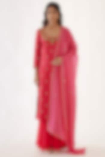 Rani Pink Embroidered Kurta Set by Nikasha at Pernia's Pop Up Shop