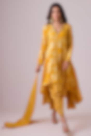 Haldi Yellow Pure Crepe Silk Foil Printed Asymmetric Kurta Set by Nikasha at Pernia's Pop Up Shop