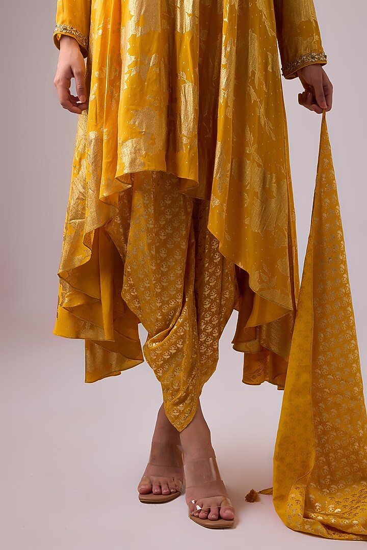 Haldi Yellow Pure Crepe Silk Foil Printed Asymmetric Kurta Set by Nikasha at Pernia's Pop Up Shop