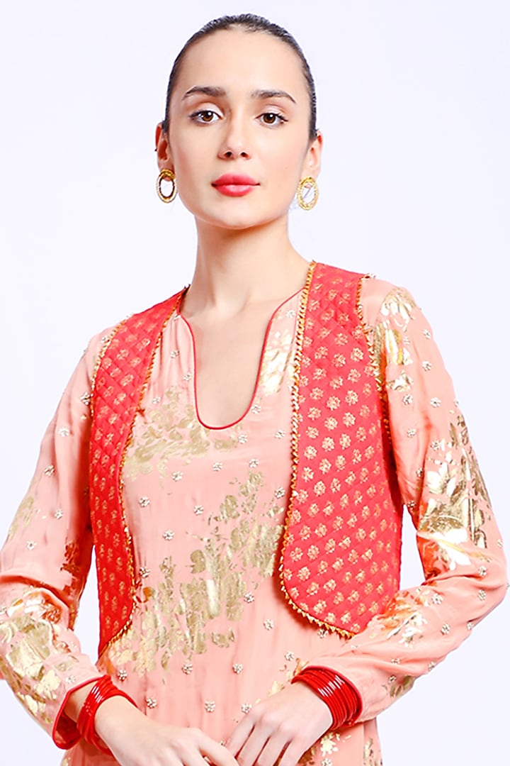 Salmon Peach Lotus Printed Kurta Set by Nikasha at Pernia's Pop Up Shop